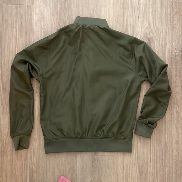 Independent trading unisex bomber jacket.  XS unisex. Fits like a women’s Small. - Picture 3 of 4